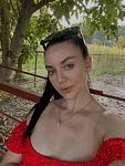 Single woman from Moldova